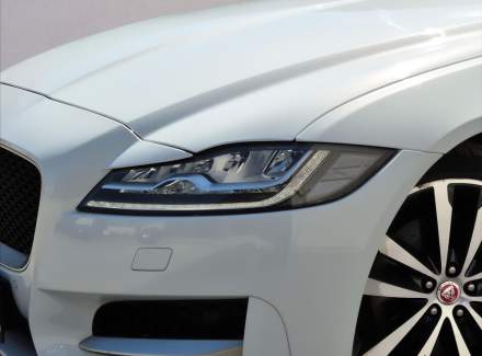 Jaguar - XF
