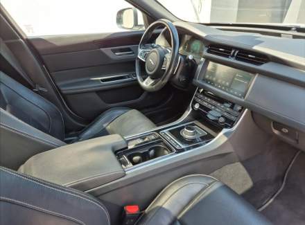 Jaguar - XF