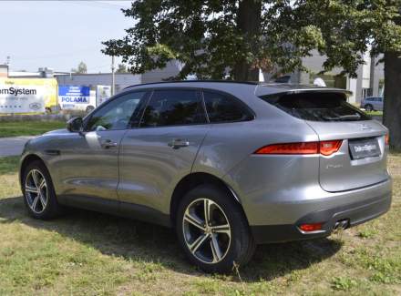 Jaguar - F-Pace