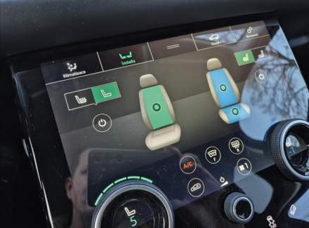 Land Rover - Range Rover Velar