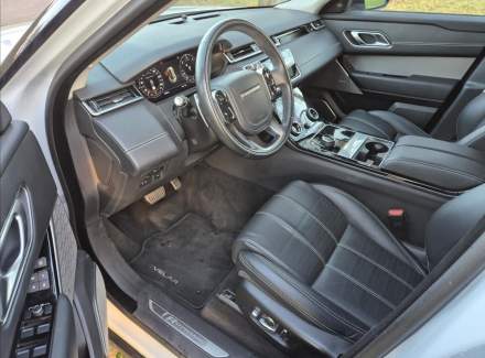 Land Rover - Range Rover Velar
