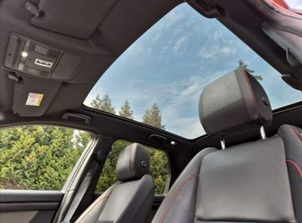 Land Rover - Discovery Sport