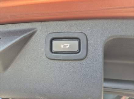 Land Rover - Discovery Sport