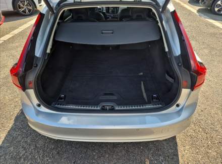 Volvo - V90