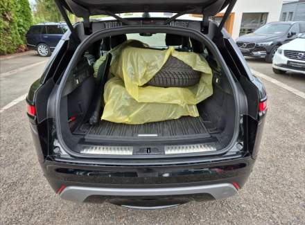 Land Rover - Range Rover Velar