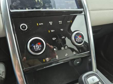 Land Rover - Discovery Sport