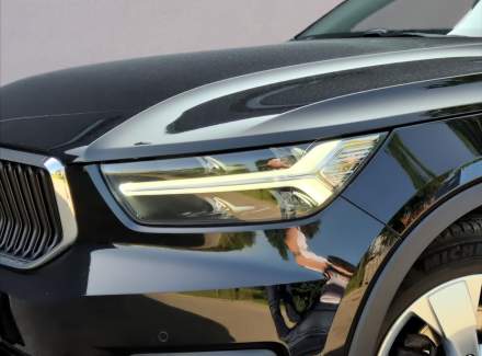 Volvo - XC40
