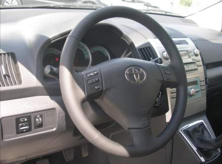 Toyota - Corolla Verso