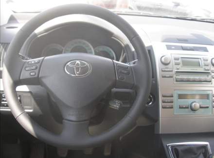 Toyota - Corolla Verso