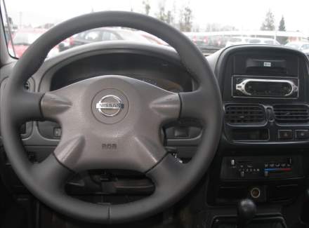 Nissan - Navara