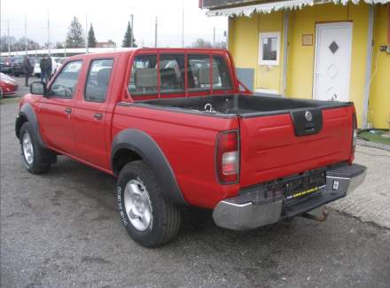 Nissan - Navara