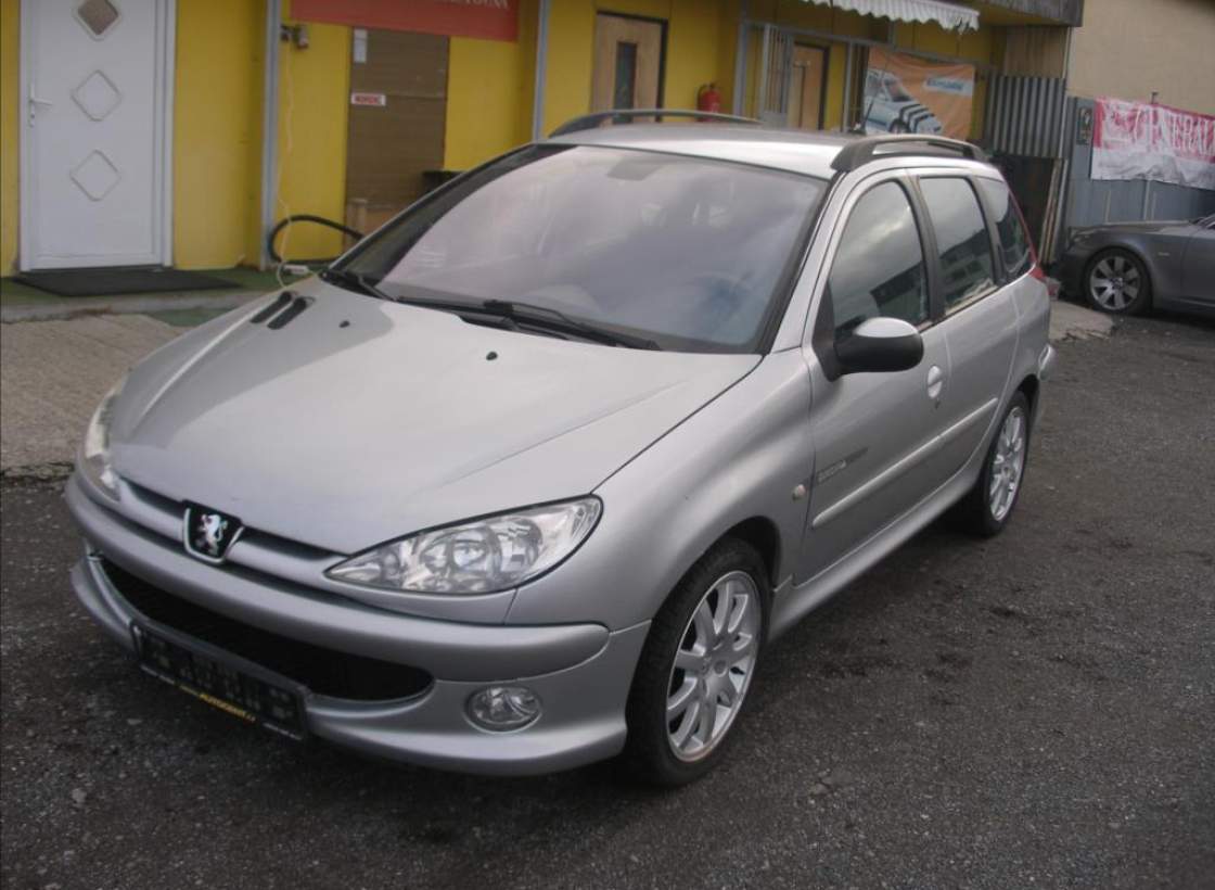 Peugeot - 206