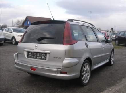 Peugeot - 206