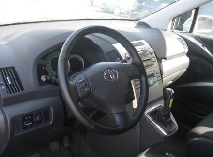 Toyota - Corolla Verso