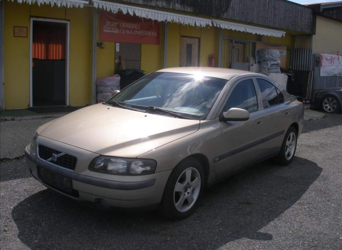Volvo - S60