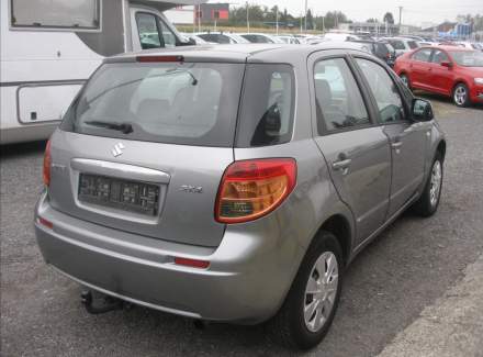 Suzuki - SX4