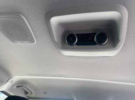 Volkswagen - Caravelle