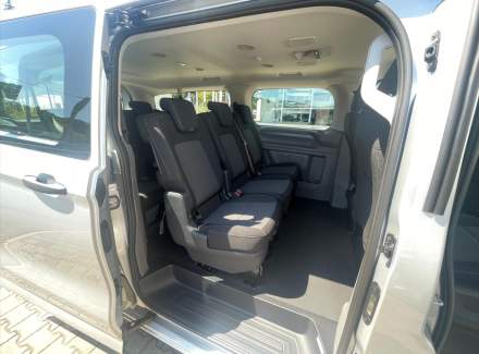 Volkswagen - Caravelle