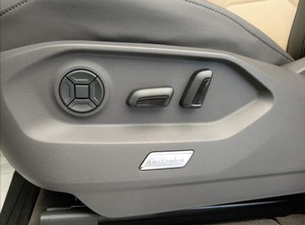 Volkswagen - Touareg