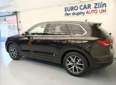 Volkswagen - Touareg