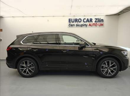 Volkswagen - Touareg