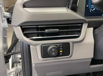 Volkswagen - Caravelle