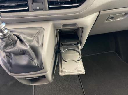 Volkswagen - Caravelle