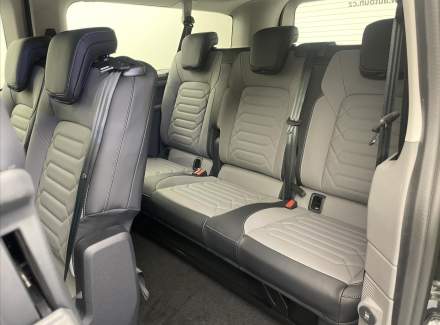 Volkswagen - Caravelle