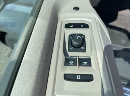 Volkswagen - Multivan