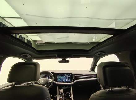 Volkswagen - Touareg