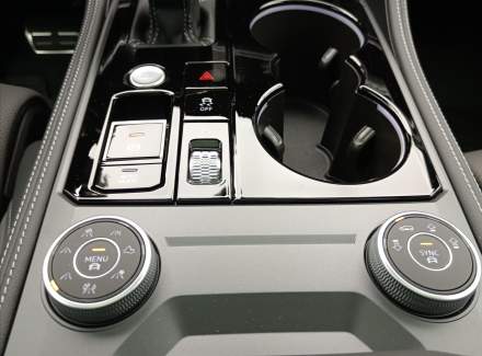 Volkswagen - Touareg