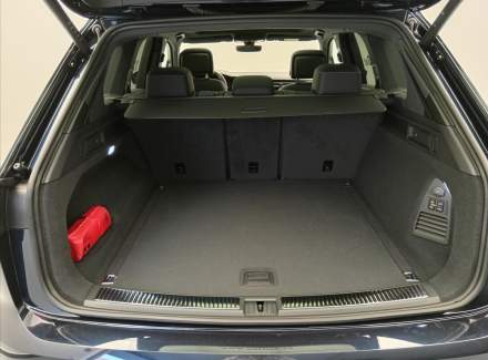 Volkswagen - Touareg