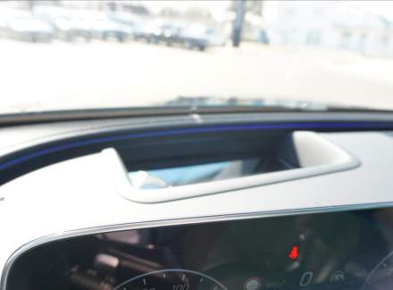 Mercedes-Benz - E-class