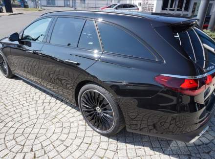 Mercedes-Benz - E-class