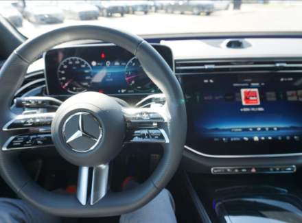 Mercedes-Benz - E-class