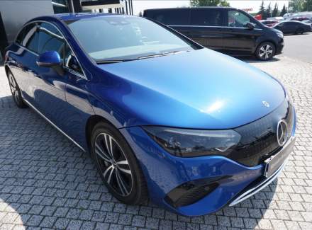 Mercedes-Benz - EQE