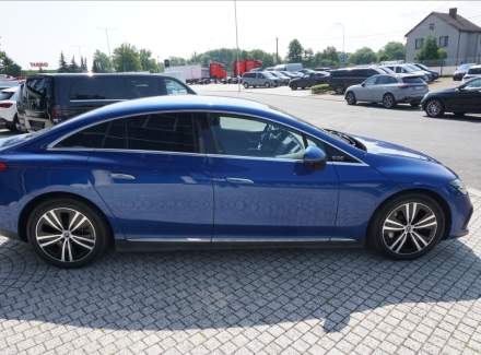 Mercedes-Benz - EQE