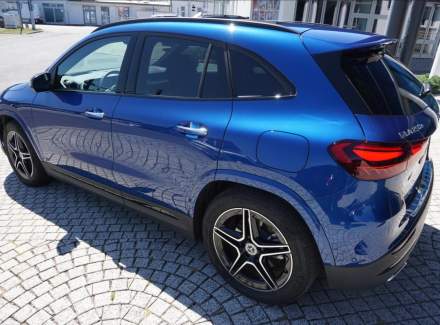 Mercedes-Benz - GLA