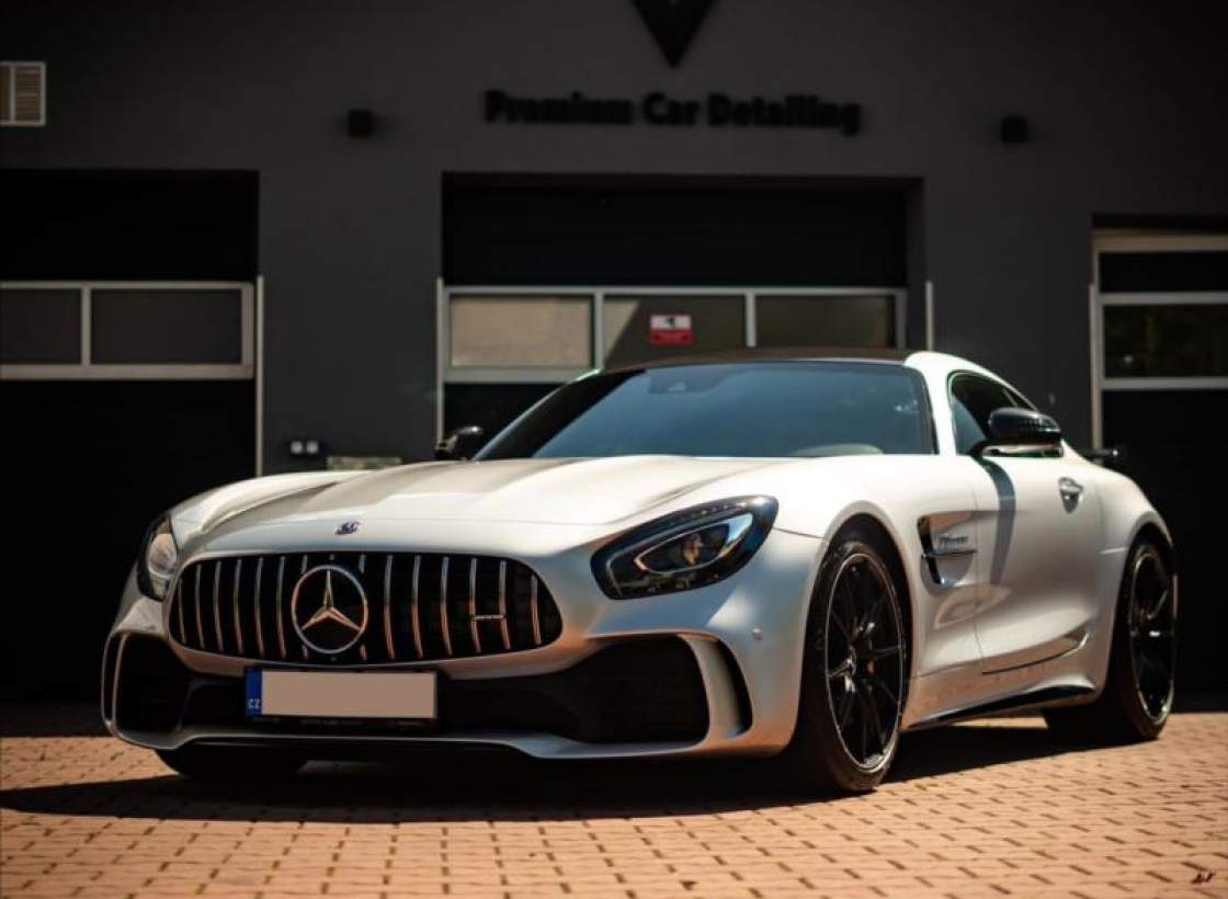 Mercedes-Benz - AMG GT