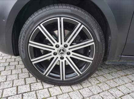 Mercedes-Benz - V-class