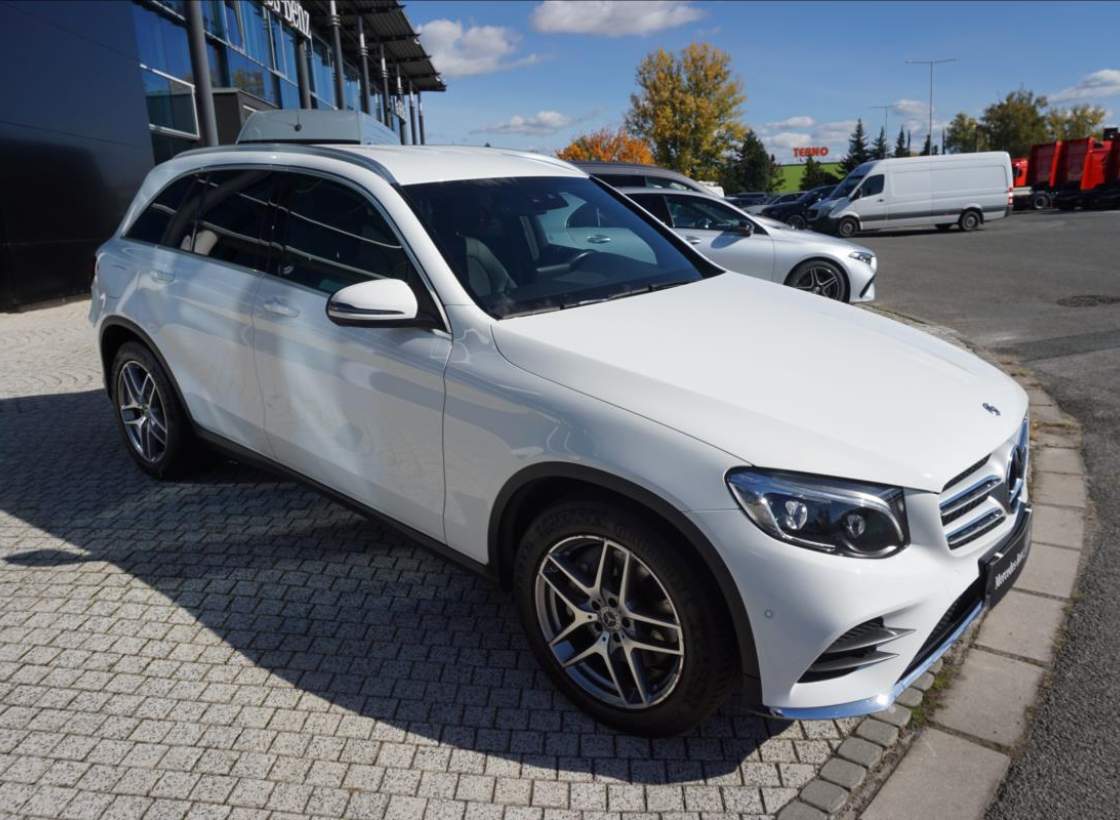 Mercedes-Benz - GLC