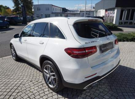 Mercedes-Benz - GLC