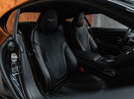 Aston Martin - DB11