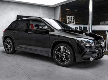 Mercedes-Benz - GLA