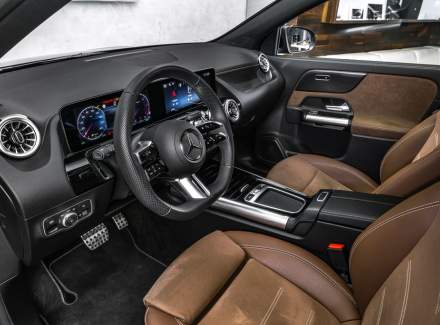 Mercedes-Benz - GLA