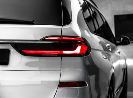 BMW - X7