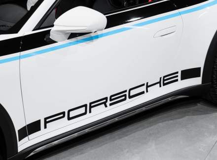 Porsche - 911
