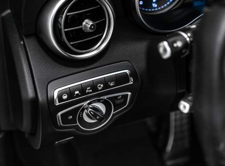 Mercedes-Benz - C-class