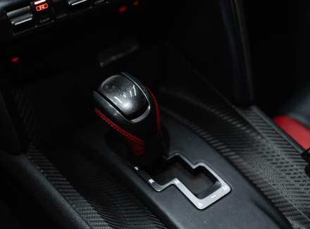 Nissan - GT-R