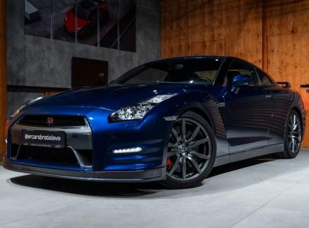 Nissan - GT-R